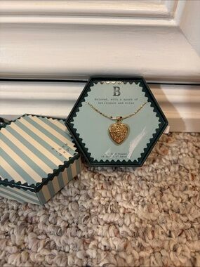 B Initial Gold Heart Pendant Necklace - Gold